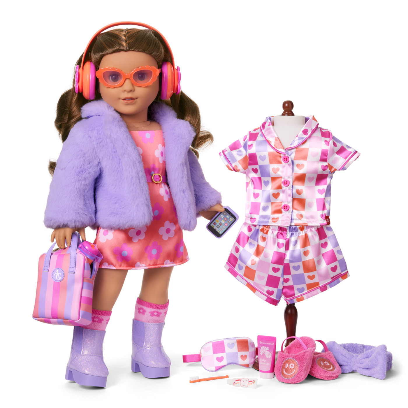 Truly Me™ #117 Doll & Day of Fun All-in-One Set J2