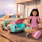Raquel's™ Seaside Car for 18-inch Dolls (Girl of the Year™ 2026) F9