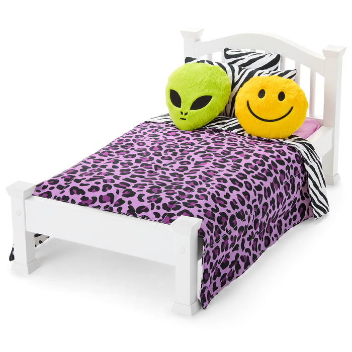 Nicki’s™ Bed & Animal-Print Bedding Set for 18-inch Dolls (Historical Characters) P5