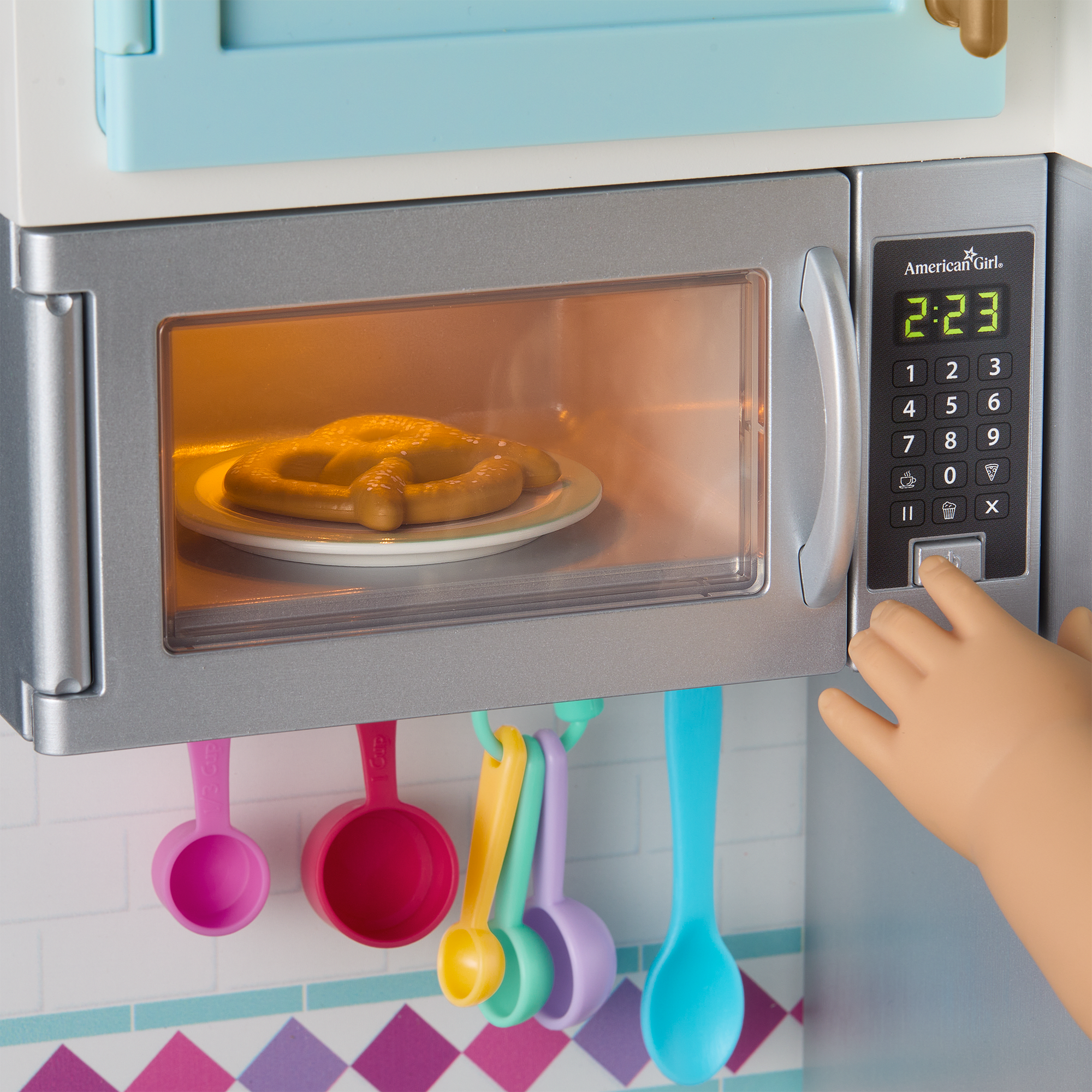 American Girl® Gourmet Kitchen for 18-inch Dolls D7